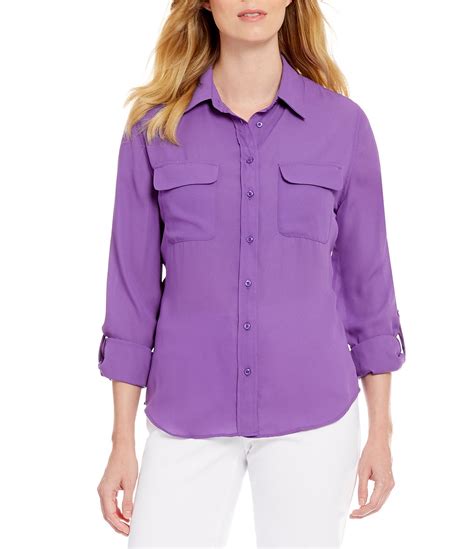 Lucky Brand Scoop Neck Short Sleeve Slouchy Round Hem T-Shirt. $39.50. ( 145) 1. 2. 3. Find a great selection of Short Sleeve women's tops and blouses at Dillard's. Offered in the latest styles and materials from tunics, tanks, camisoles and poncho Dillard's has you covered.